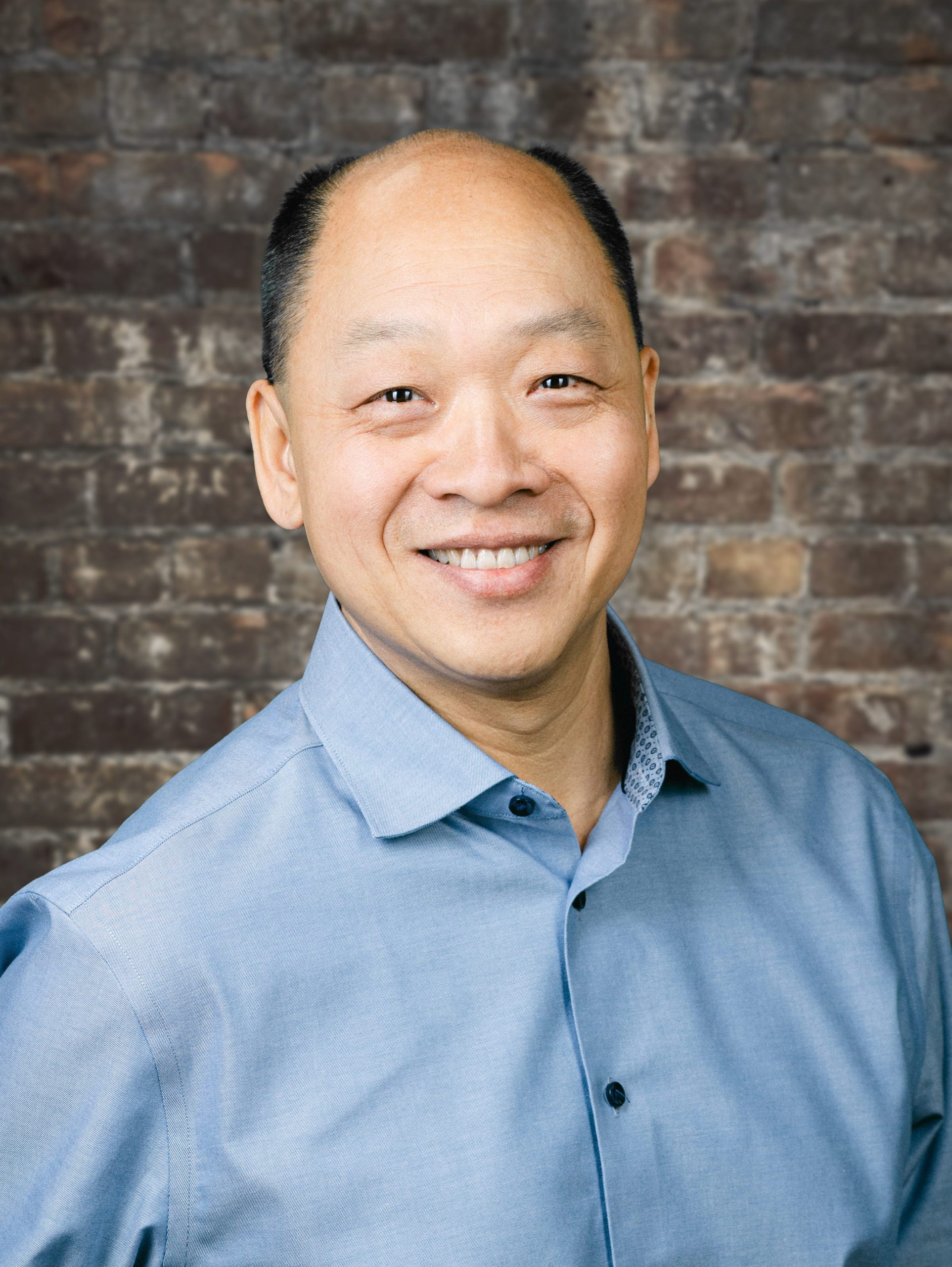 JONATHAN LA